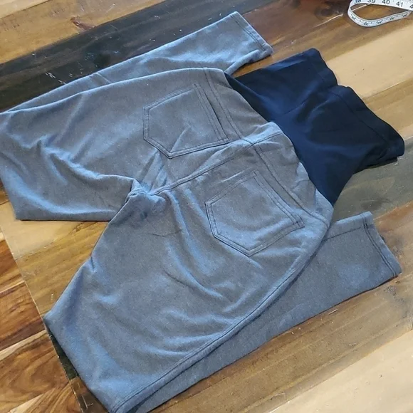 Motherhood Grey Pants Size Medium EUC - Picture 7 of 7